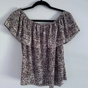 1 🐆 Wilfred Aritzia Over Shoulder Top